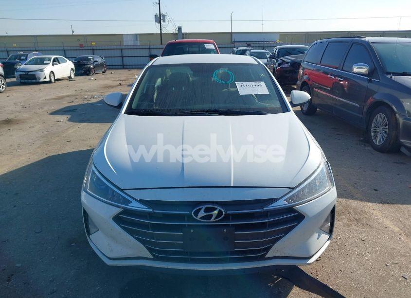 Photo 13 of 2019 Hyundai Elantra SE (VIN 5NPD74LF3KH484272)