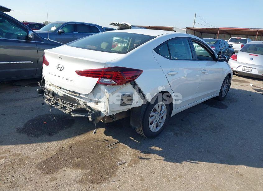Photo 4 of 2019 Hyundai Elantra SE (VIN 5NPD74LF3KH484272)