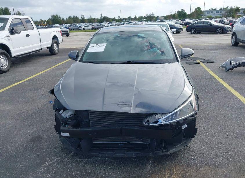 Photo 13 of 2019 Hyundai Elantra SE (VIN 5NPD74LF3KH487138)