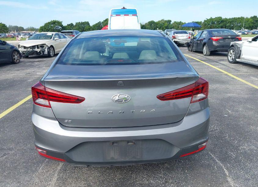 Photo 17 of 2019 Hyundai Elantra SE (VIN 5NPD74LF3KH487138)