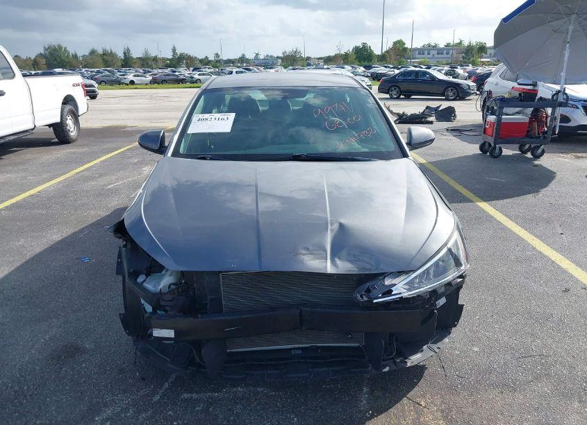 Photo 6 of 2019 Hyundai Elantra SE (VIN 5NPD74LF3KH487138)