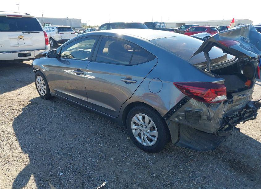 Photo 3 of 2019 Hyundai Elantra SE (VIN 5NPD74LF3KH493957)