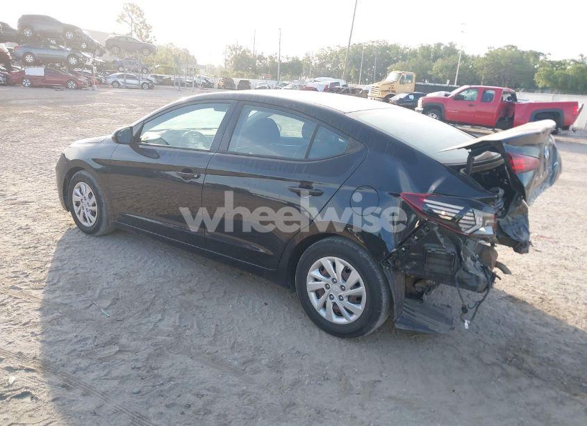 Photo 3 of 2020 Hyundai Elantra SE (VIN 5NPD74LF3LH526571)