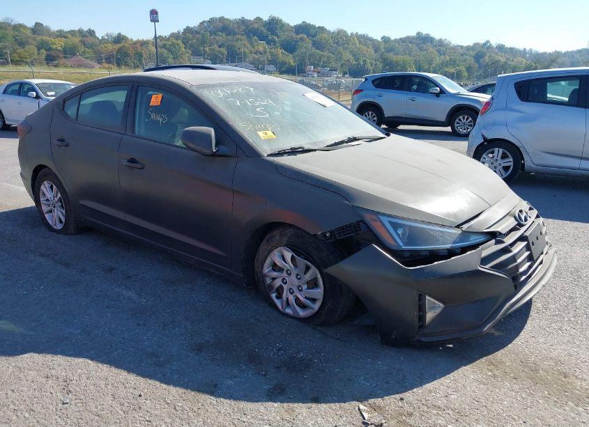 2020 Hyundai Elantra SE (VIN 5NPD74LF3LH530684) main photo