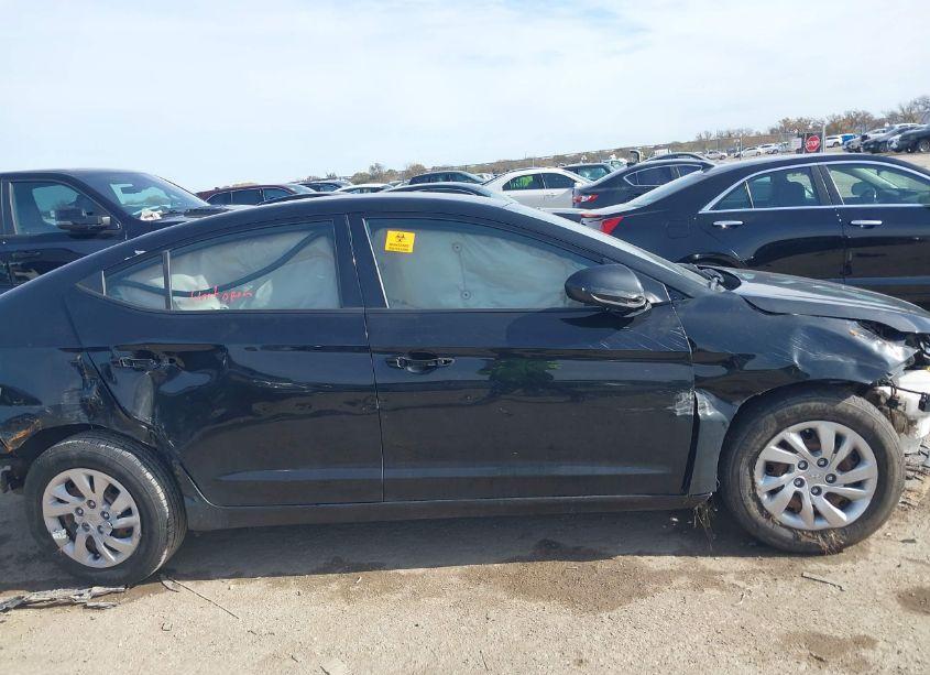 Photo 13 of 2020 Hyundai Elantra SE (VIN 5NPD74LF3LH586933)