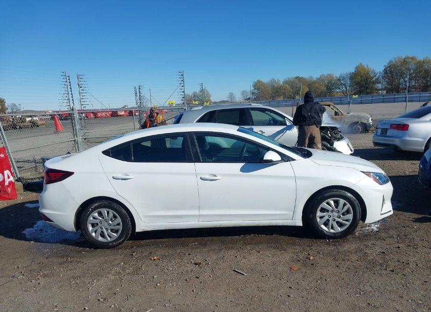 Photo 13 of 2020 Hyundai Elantra SE (VIN 5NPD74LF3LH610678)