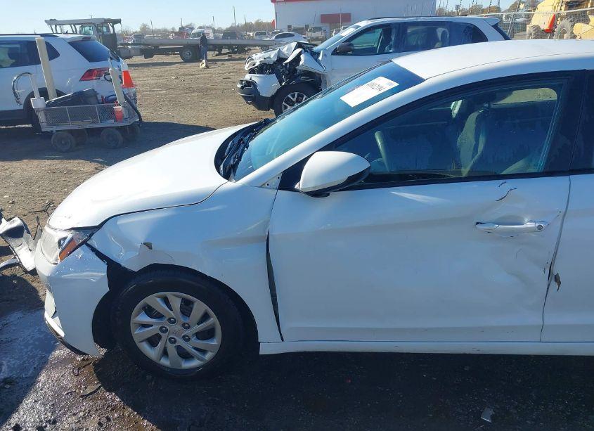 Photo 17 of 2020 Hyundai Elantra SE (VIN 5NPD74LF3LH610678)