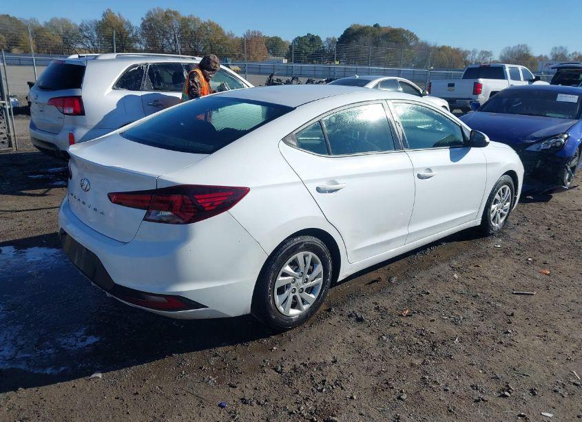 Photo 4 of 2020 Hyundai Elantra SE (VIN 5NPD74LF3LH610678)