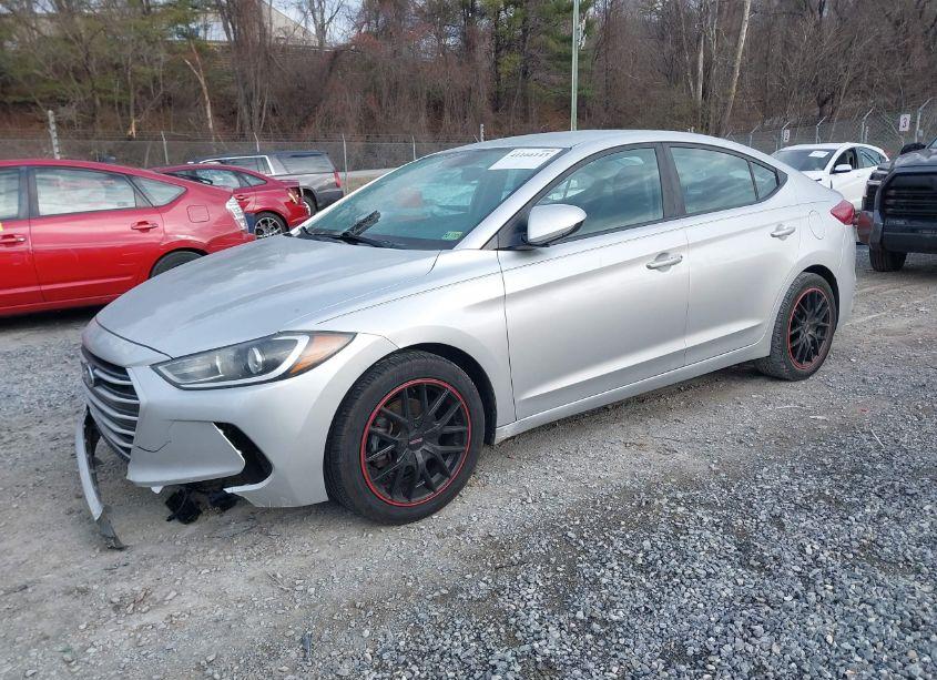 Photo 2 of 2017 Hyundai Elantra SE (VIN 5NPD74LF4HH057191)