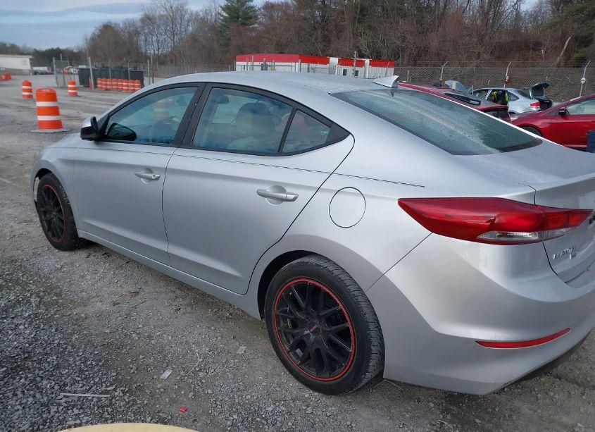 Photo 3 of 2017 Hyundai Elantra SE (VIN 5NPD74LF4HH057191)