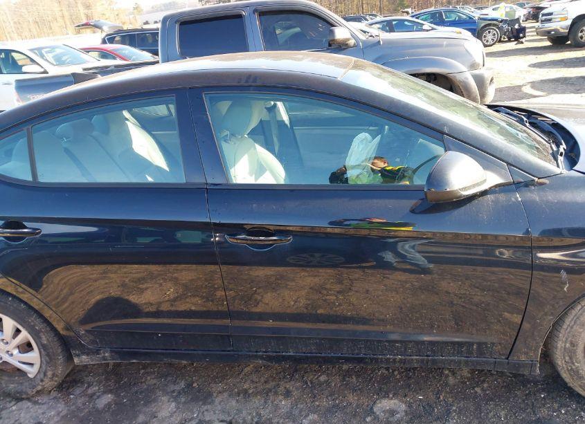 Photo 14 of 2017 Hyundai Elantra SE (VIN 5NPD74LF4HH061208)