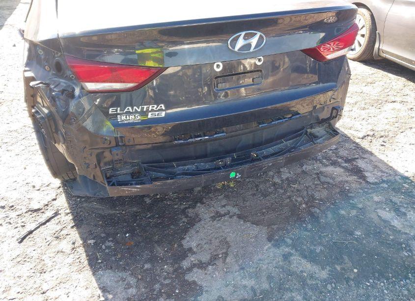 Photo 18 of 2017 Hyundai Elantra SE (VIN 5NPD74LF4HH061208)