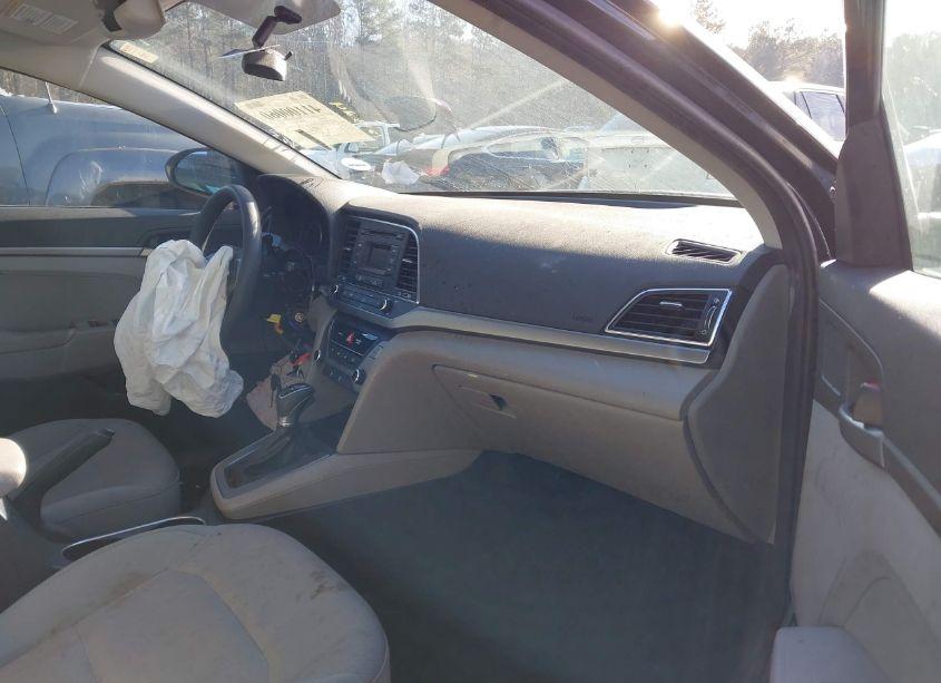 Photo 5 of 2017 Hyundai Elantra SE (VIN 5NPD74LF4HH061208)