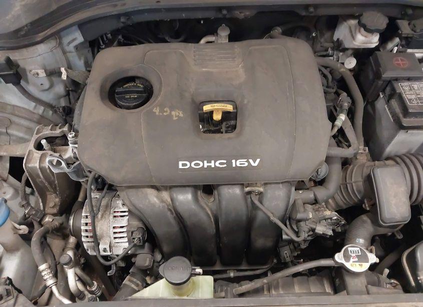 Photo 10 of 2017 Hyundai Elantra SE (VIN 5NPD74LF4HH082267)