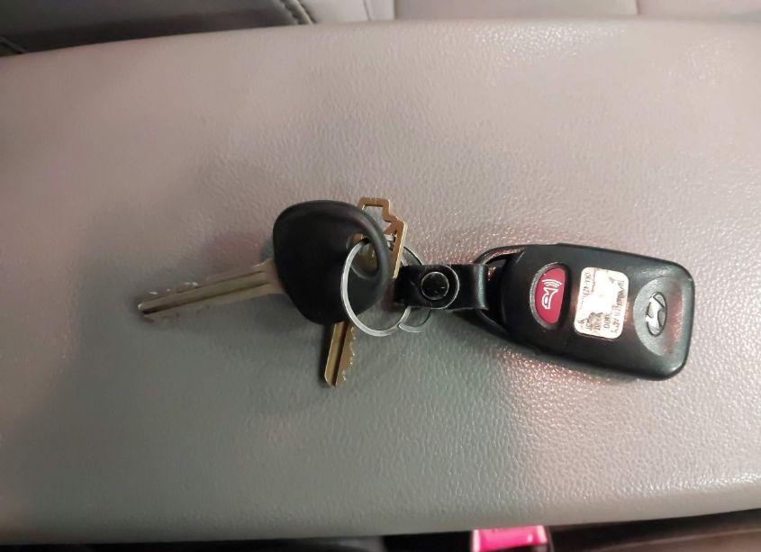 Photo 11 of 2017 Hyundai Elantra SE (VIN 5NPD74LF4HH082267)