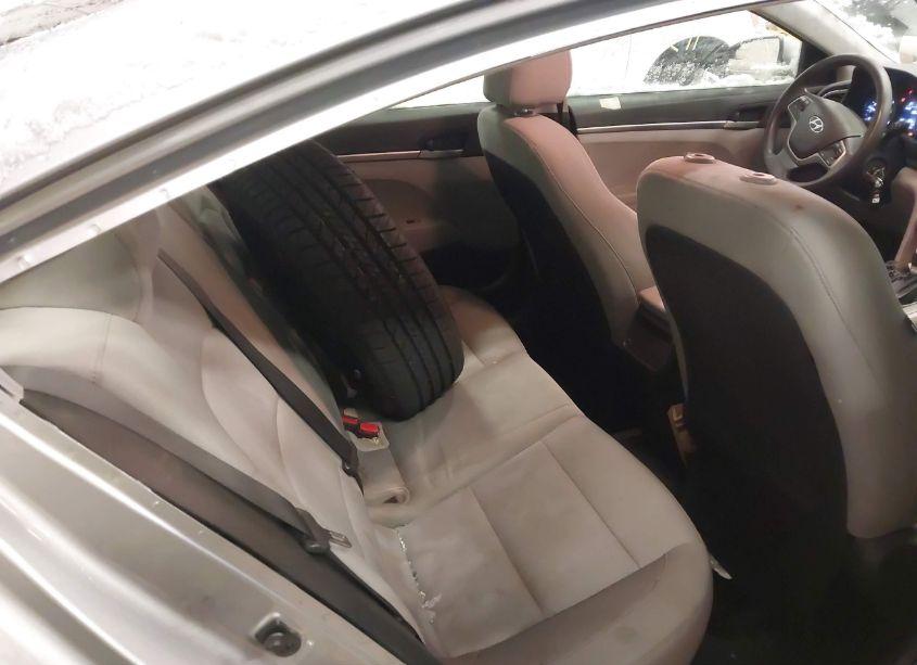 Photo 8 of 2017 Hyundai Elantra SE (VIN 5NPD74LF4HH082267)