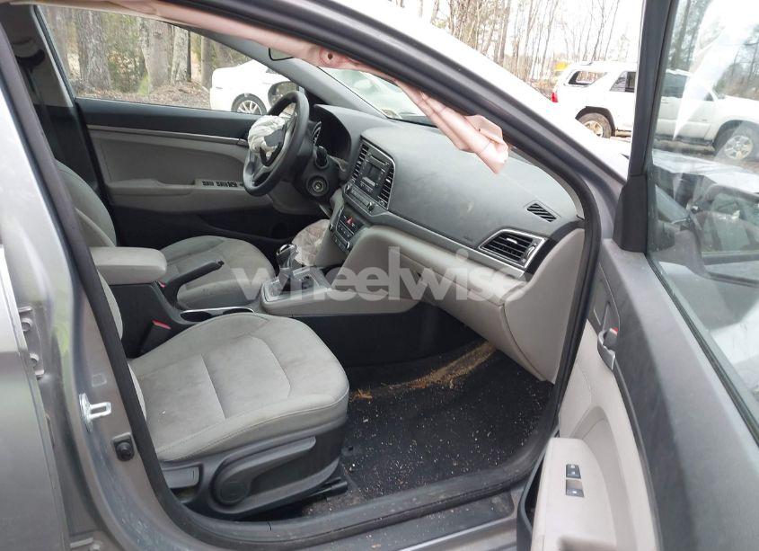 Photo 5 of 2017 Hyundai Elantra SE (VIN 5NPD74LF4HH091597)