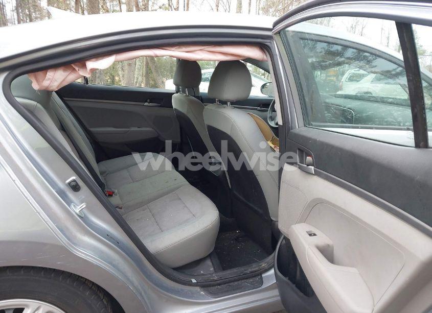 Photo 8 of 2017 Hyundai Elantra SE (VIN 5NPD74LF4HH091597)