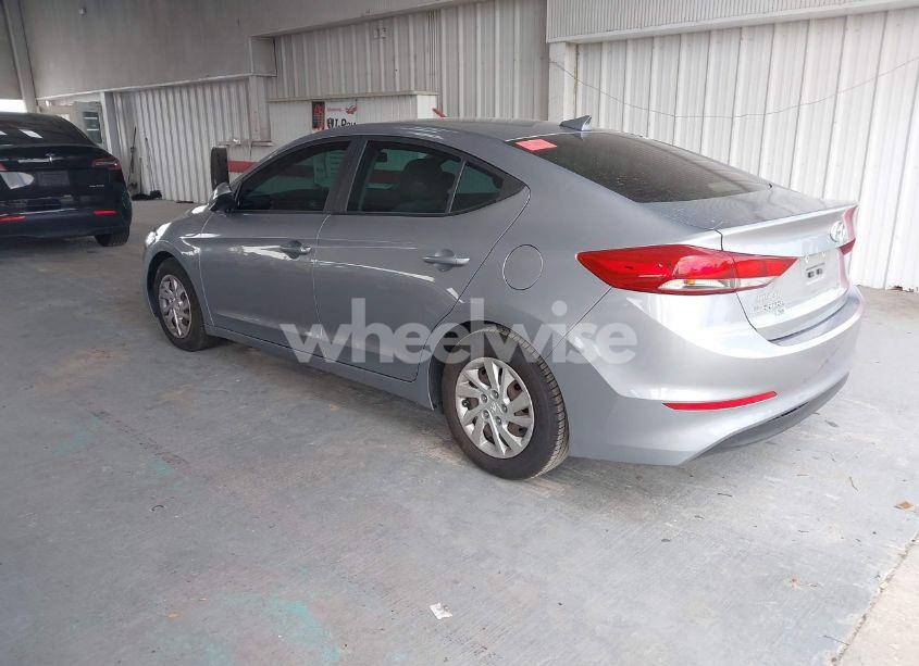 Photo 3 of 2017 Hyundai Elantra SE (VIN 5NPD74LF4HH103120)