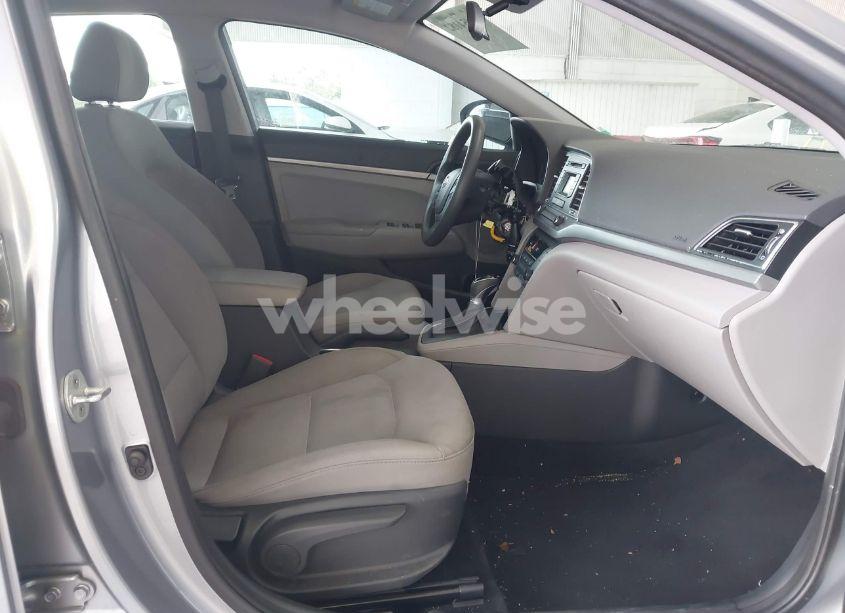 Photo 5 of 2017 Hyundai Elantra SE (VIN 5NPD74LF4HH103120)