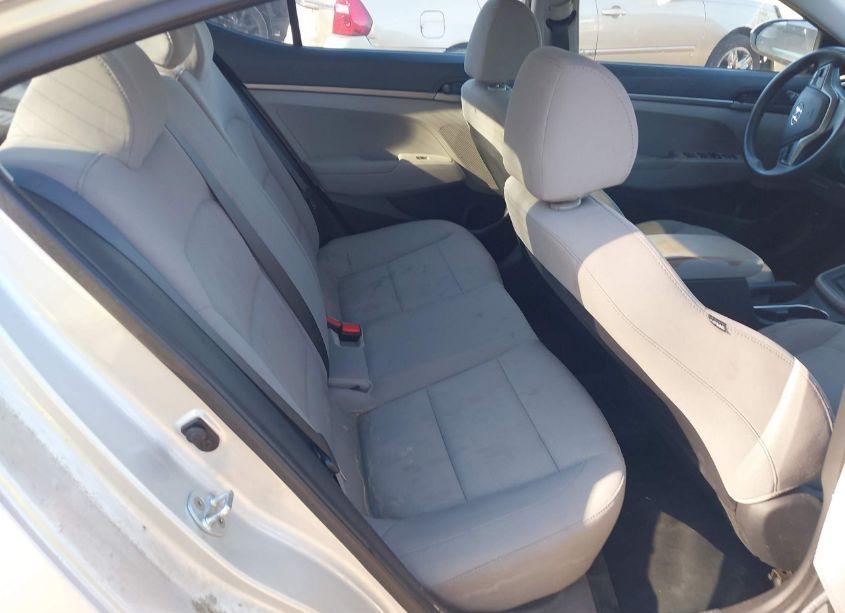 Photo 8 of 2017 Hyundai Elantra SE (VIN 5NPD74LF4HH127157)