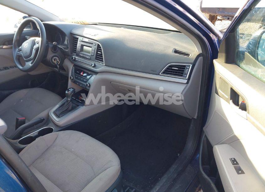 Photo 5 of 2017 Hyundai Elantra SE (VIN 5NPD74LF4HH136442)