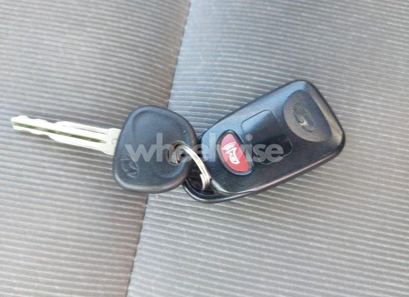 Photo 11 of 2017 Hyundai Elantra SE (VIN 5NPD74LF4HH139566)