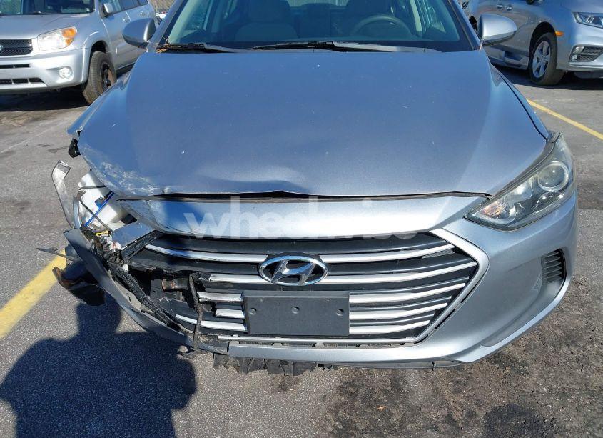Photo 18 of 2017 Hyundai Elantra SE (VIN 5NPD74LF4HH139566)