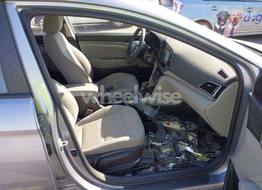 Photo 5 of 2017 Hyundai Elantra SE (VIN 5NPD74LF4HH139566)