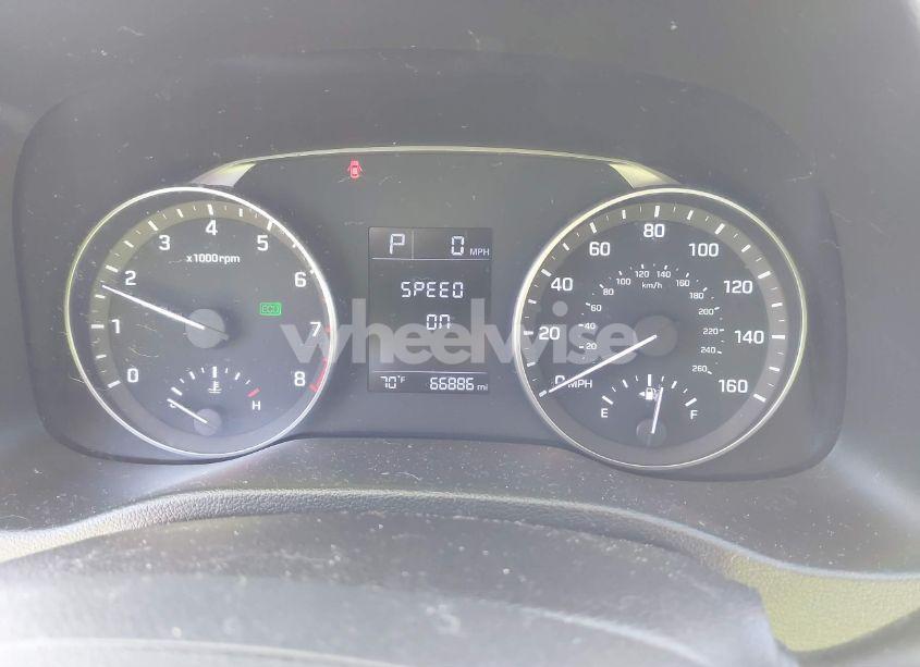 Photo 7 of 2017 Hyundai Elantra SE (VIN 5NPD74LF4HH139566)