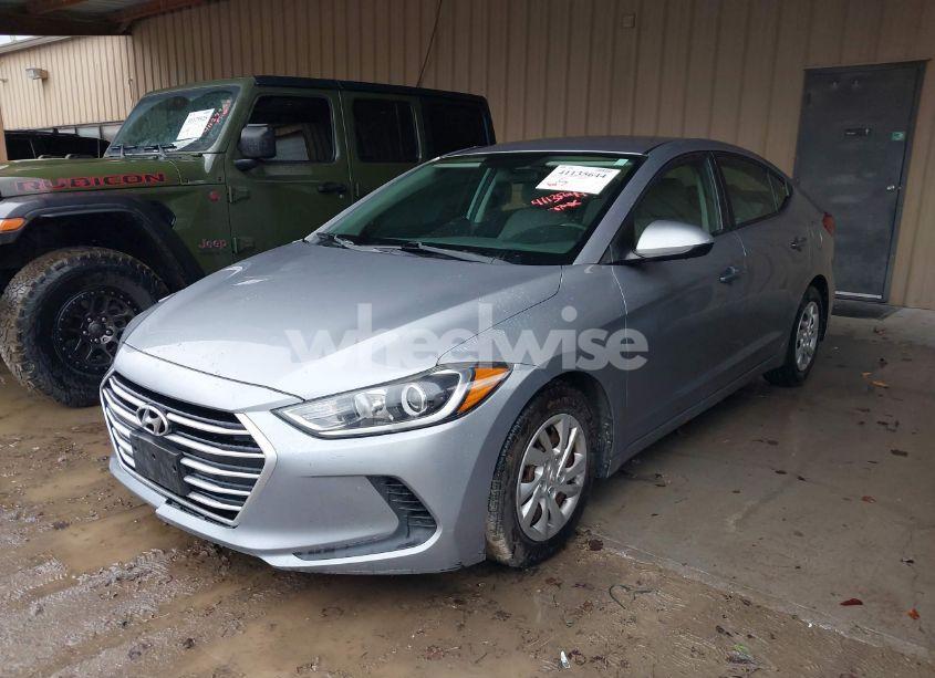 Photo 2 of 2017 Hyundai Elantra SE (VIN 5NPD74LF4HH195135)