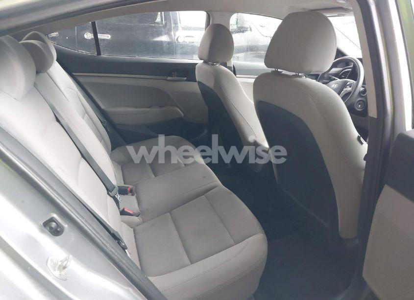 Photo 8 of 2017 Hyundai Elantra SE (VIN 5NPD74LF4HH195135)