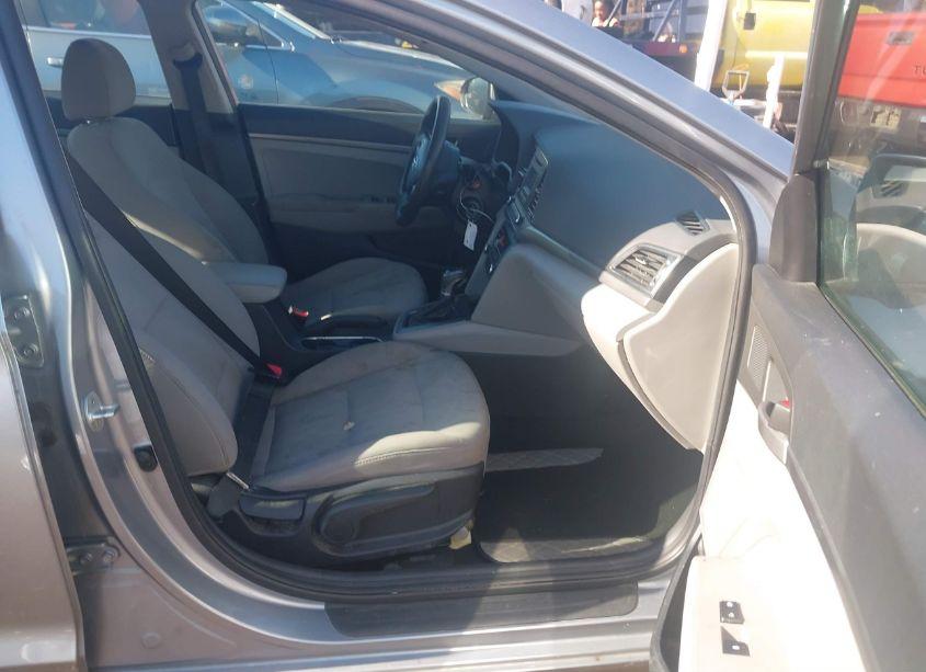 Photo 5 of 2017 Hyundai Elantra SE (VIN 5NPD74LF4HH198598)