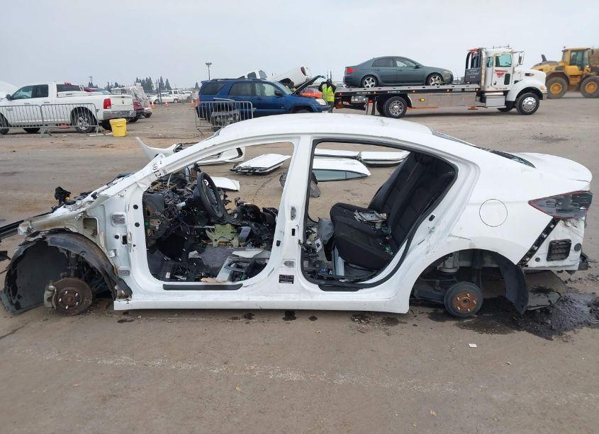 Photo 14 of 2018 Hyundai Elantra SE (VIN 5NPD74LF4JH327428)