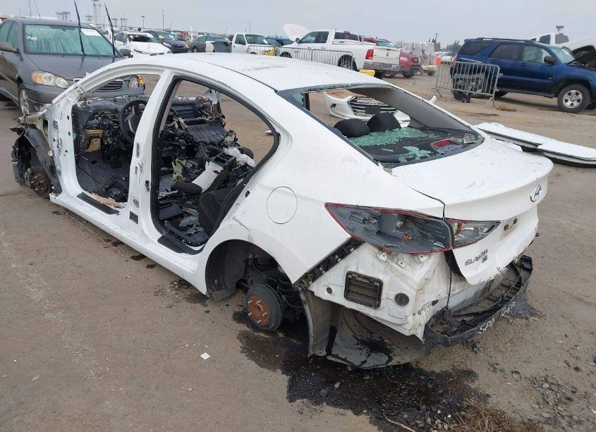 Photo 3 of 2018 Hyundai Elantra SE (VIN 5NPD74LF4JH327428)