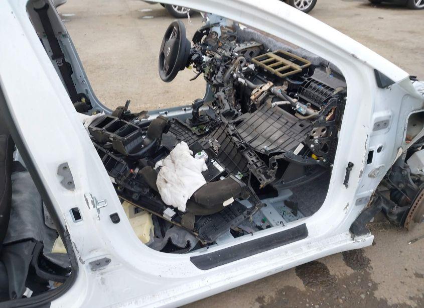 Photo 5 of 2018 Hyundai Elantra SE (VIN 5NPD74LF4JH327428)