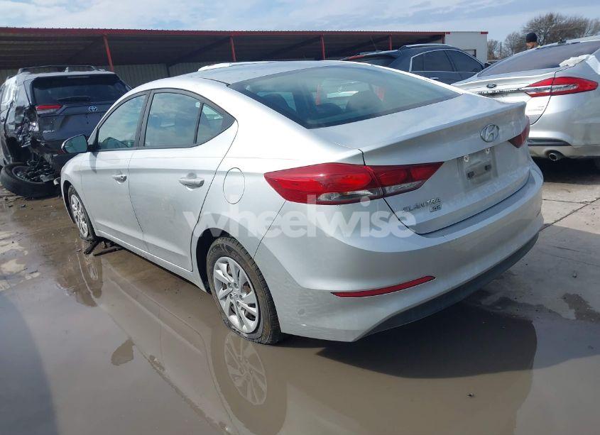 Photo 3 of 2018 Hyundai Elantra SE (VIN 5NPD74LF4JH331401)