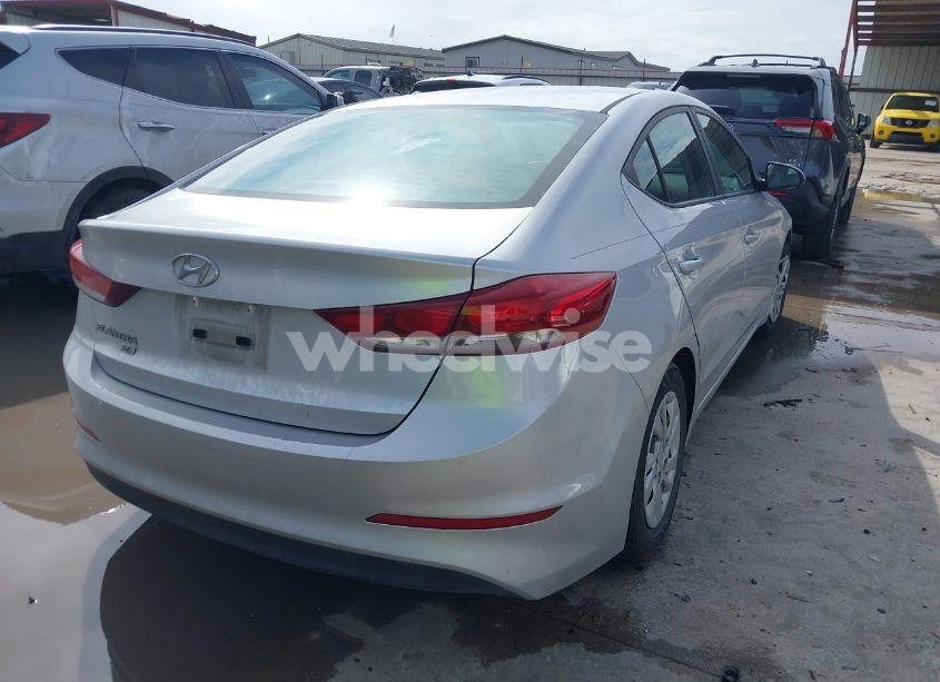 Photo 4 of 2018 Hyundai Elantra SE (VIN 5NPD74LF4JH331401)