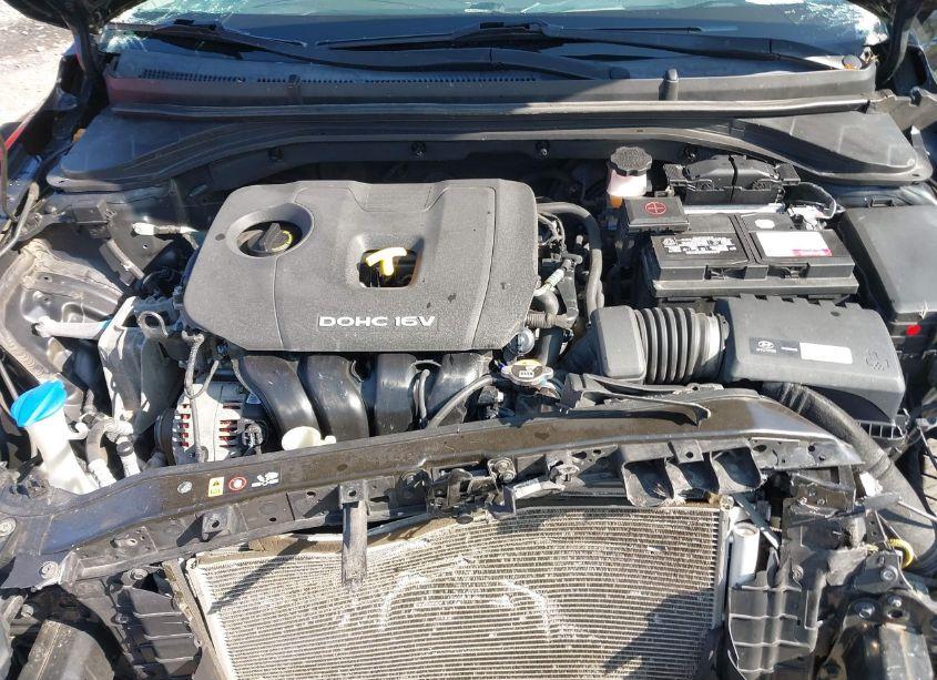 Photo 10 of 2018 Hyundai Elantra SE (VIN 5NPD74LF4JH351373)