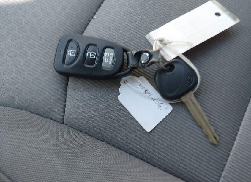 Photo 11 of 2018 Hyundai Elantra SE (VIN 5NPD74LF4JH351373)