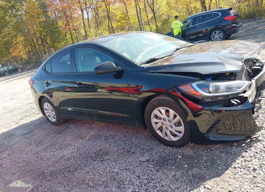 Photo 13 of 2018 Hyundai Elantra SE (VIN 5NPD74LF4JH351373)