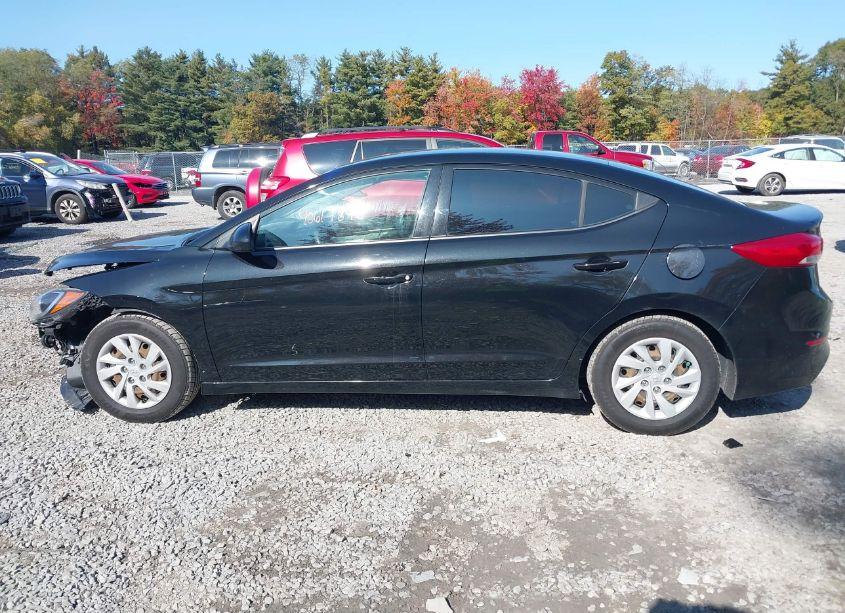 Photo 14 of 2018 Hyundai Elantra SE (VIN 5NPD74LF4JH351373)