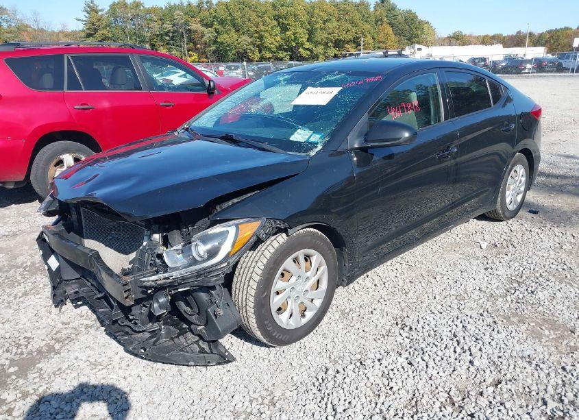 Photo 2 of 2018 Hyundai Elantra SE (VIN 5NPD74LF4JH351373)