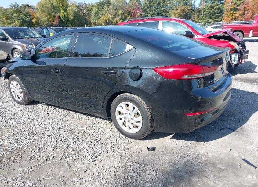 Photo 3 of 2018 Hyundai Elantra SE (VIN 5NPD74LF4JH351373)