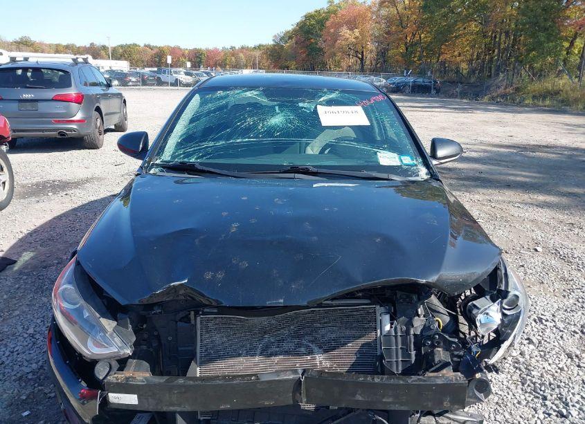 Photo 6 of 2018 Hyundai Elantra SE (VIN 5NPD74LF4JH351373)