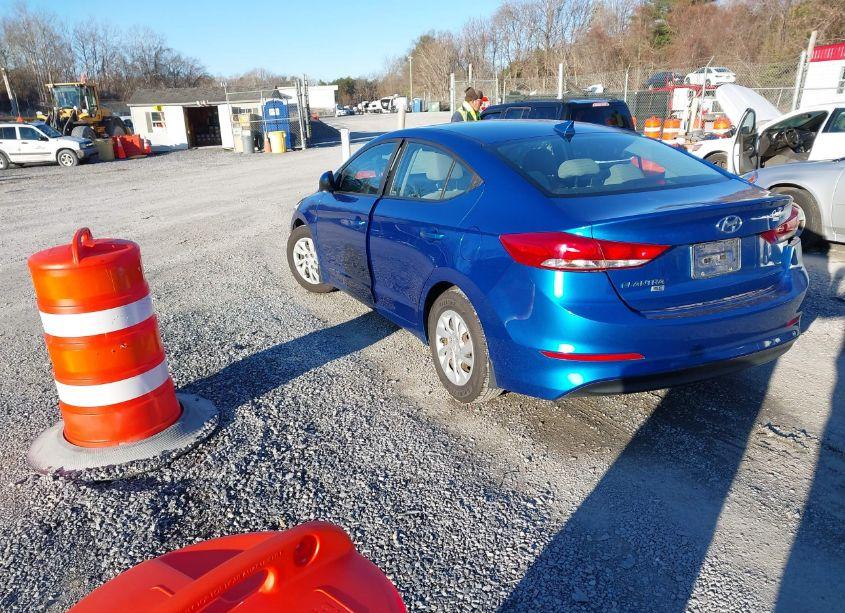 Photo 3 of 2018 Hyundai Elantra SE (VIN 5NPD74LF4JH373759)