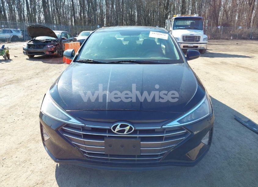 Photo 12 of 2019 Hyundai Elantra SE (VIN 5NPD74LF4KH412450)