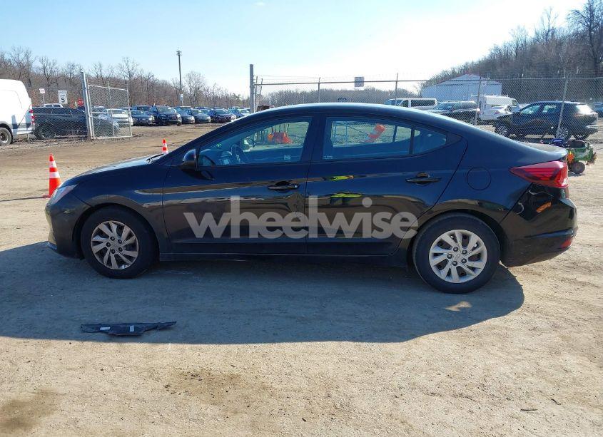 Photo 14 of 2019 Hyundai Elantra SE (VIN 5NPD74LF4KH412450)