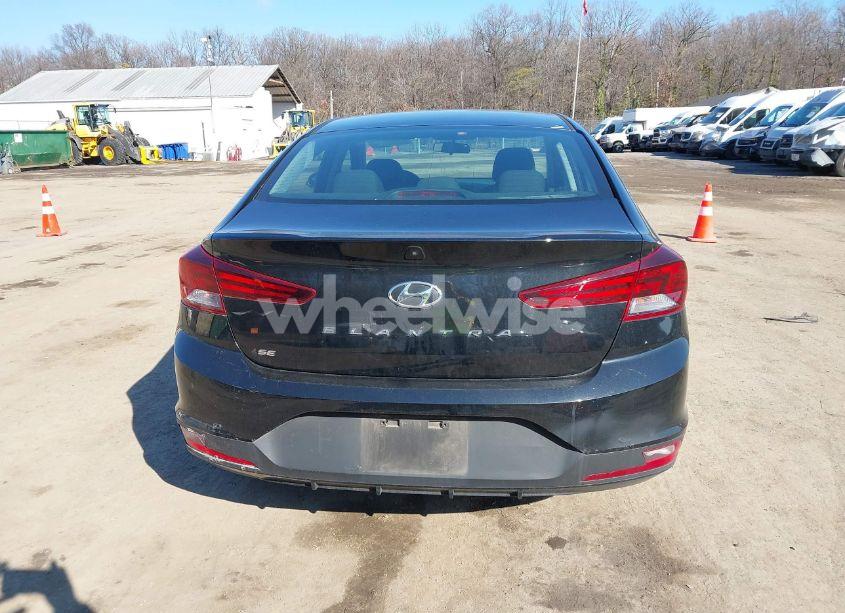 Photo 16 of 2019 Hyundai Elantra SE (VIN 5NPD74LF4KH412450)