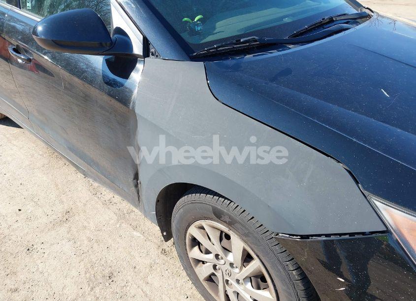 Photo 17 of 2019 Hyundai Elantra SE (VIN 5NPD74LF4KH412450)